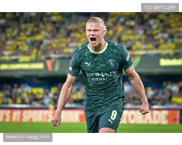 哈兰德点射被扑后头球补进，赛季第15球领跑射手榜